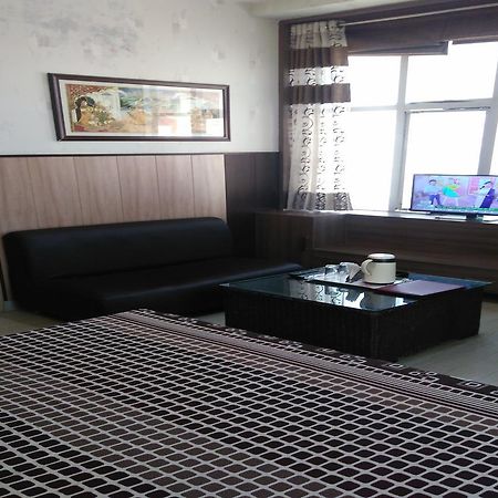 Hotel Desire Hisār Buitenkant foto